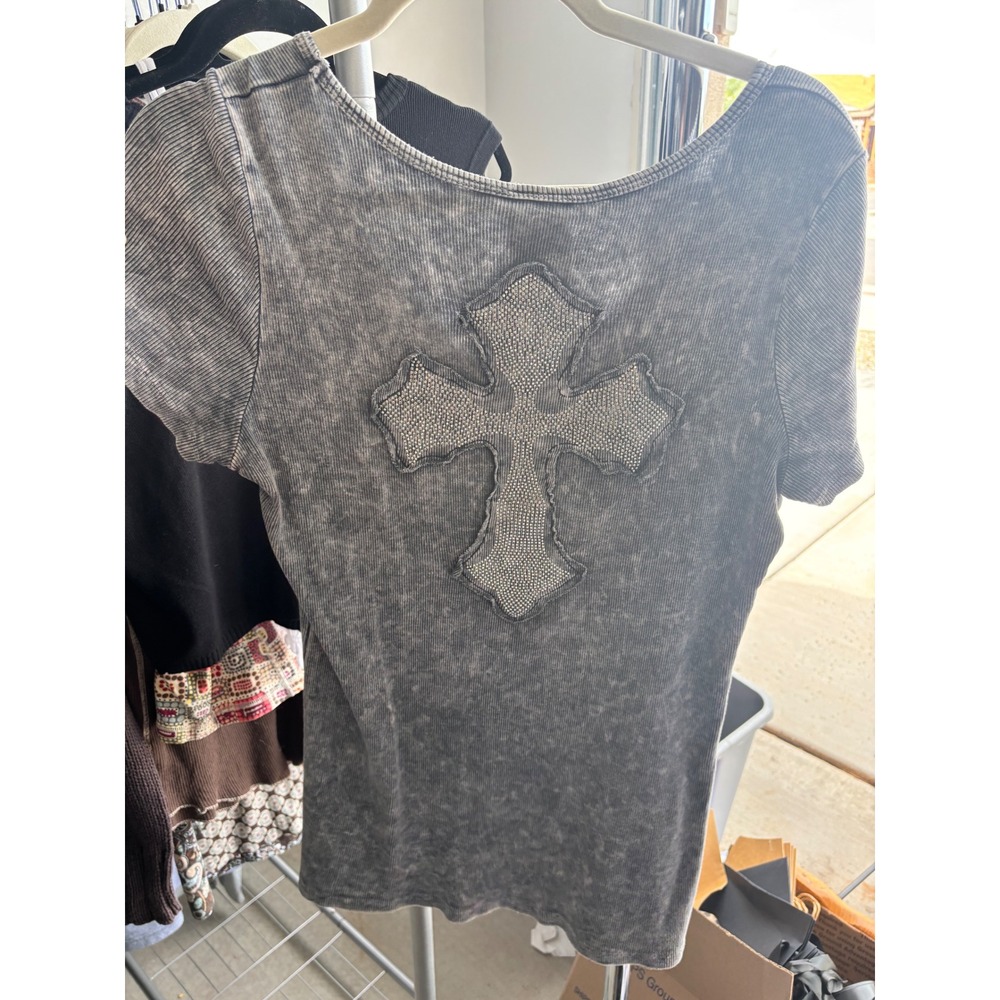 Y2K Rhinestone Cross Top Grey Acid Wash Vocal Grunge Gothic Ribbed Tee Shirt - Picture 2 of 3